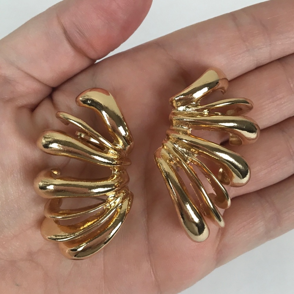 New Zara Chunky Metallic Ear Cuffs Earrings - Picture 9 of 16